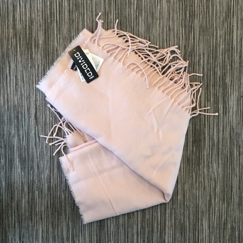 Light pink scarf